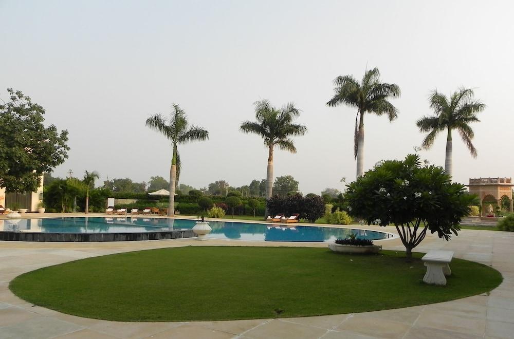 The Lalit Temple View Hotel Khajurāho Buitenkant foto
